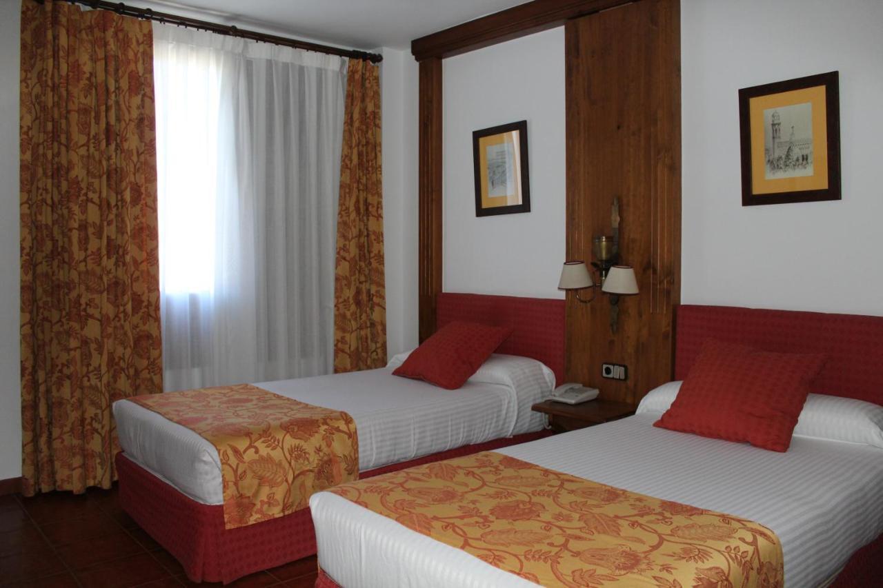 Hotel El Bedel Alcalá de Henares Zewnętrze zdjęcie